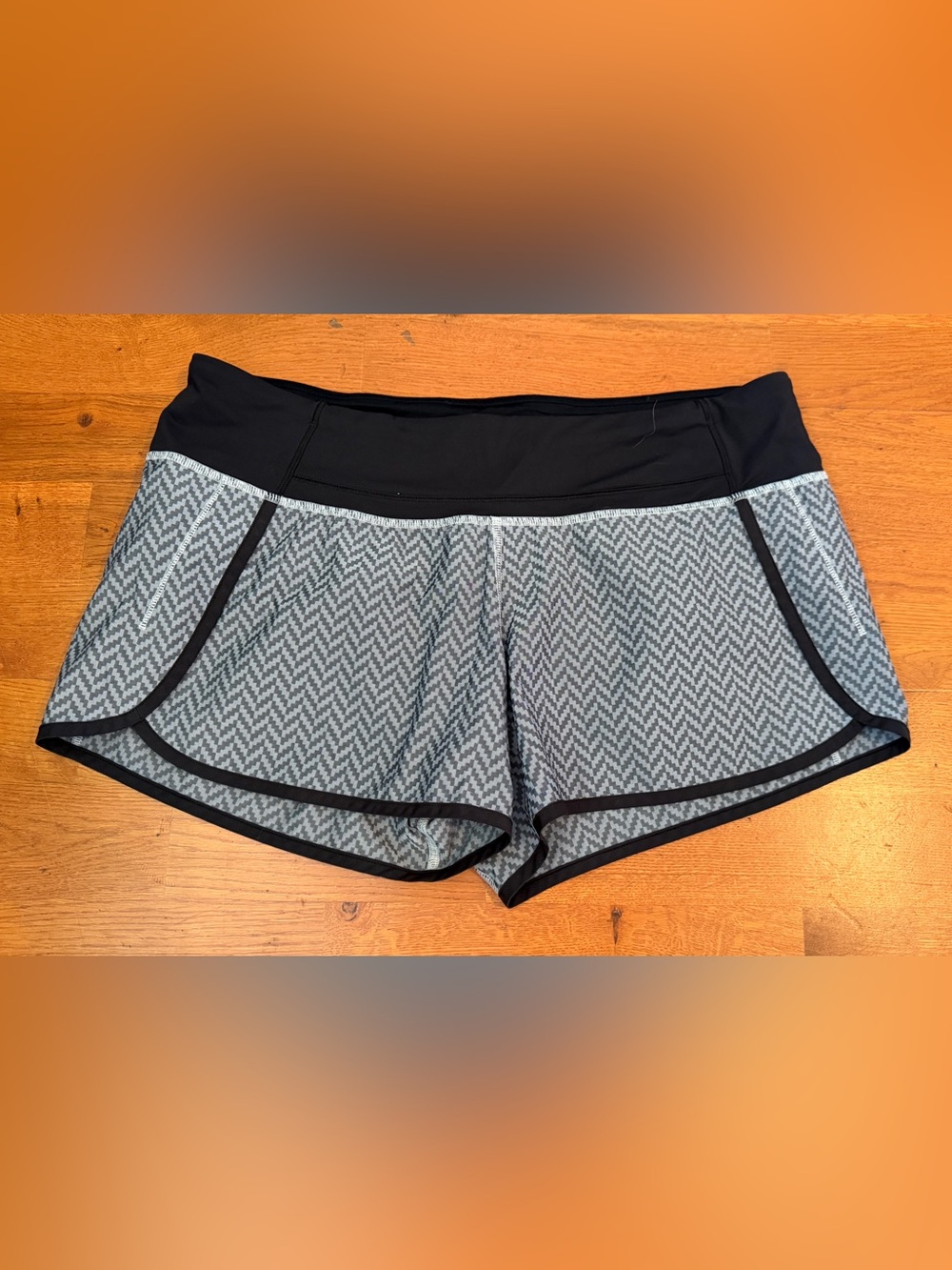 Lululemon Black & Gray Chevron Print Run Shorts